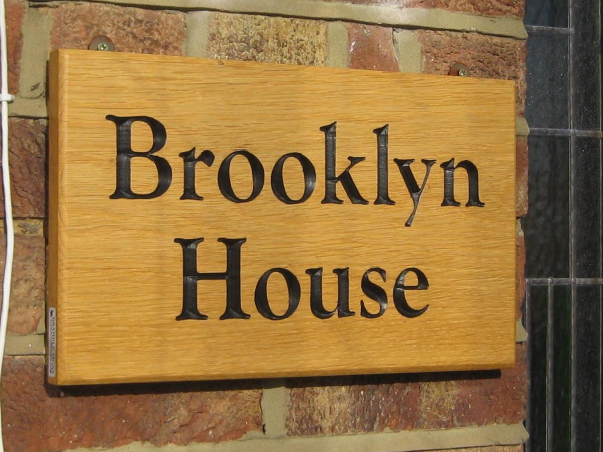 Отель Brooklyn House Барнет Экстерьер фото