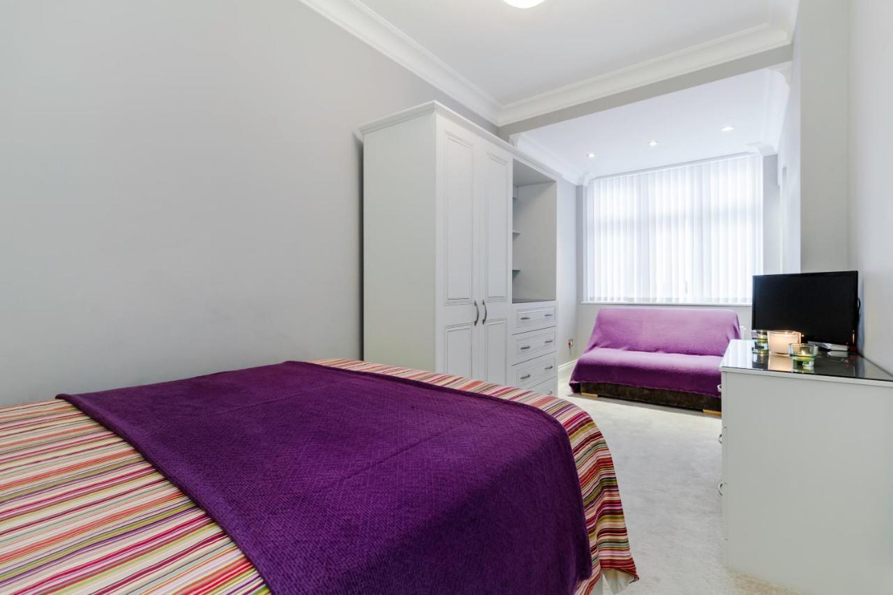 Отель Brooklyn House Барнет Экстерьер фото