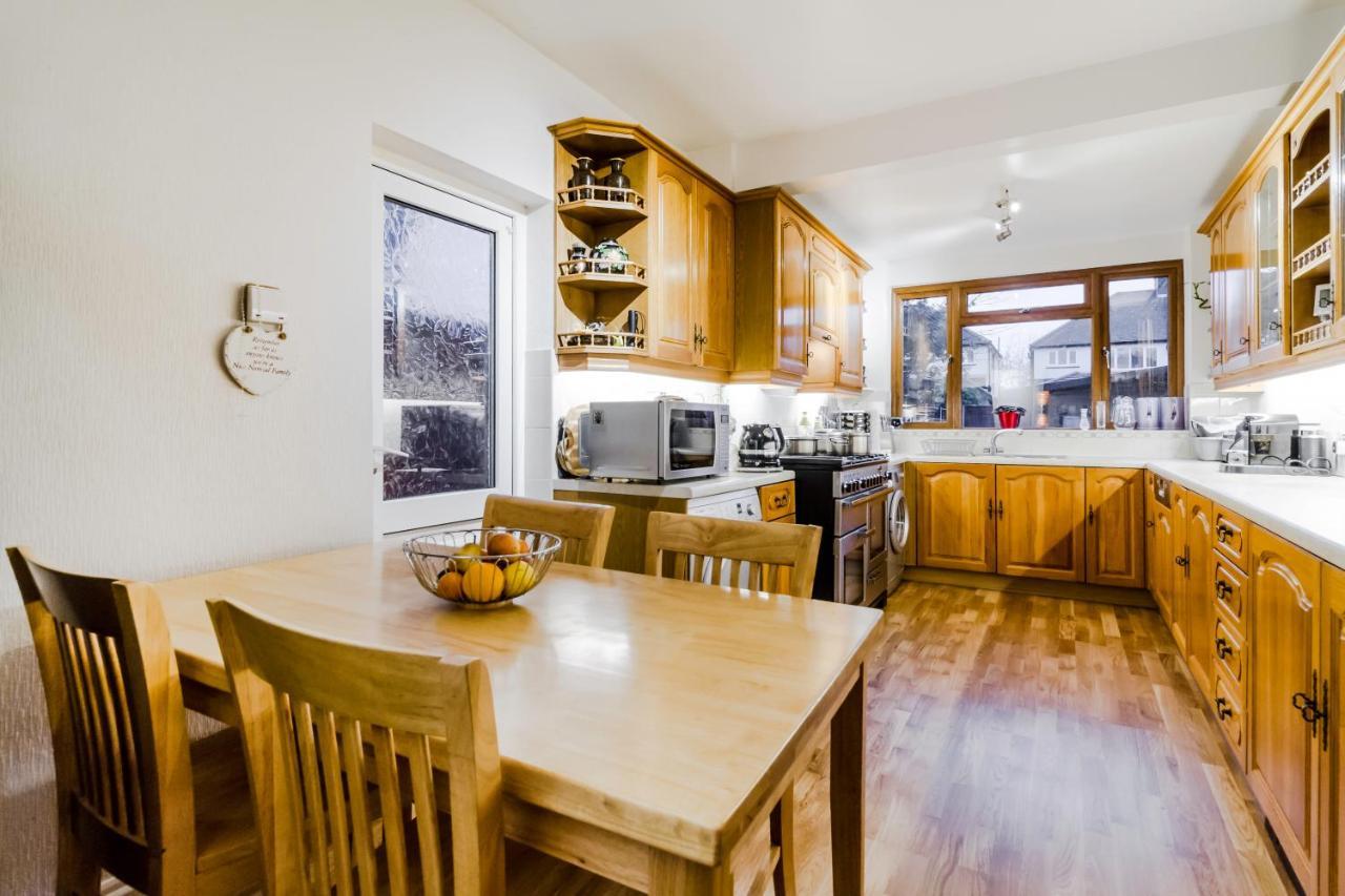 Отель Brooklyn House Барнет Экстерьер фото